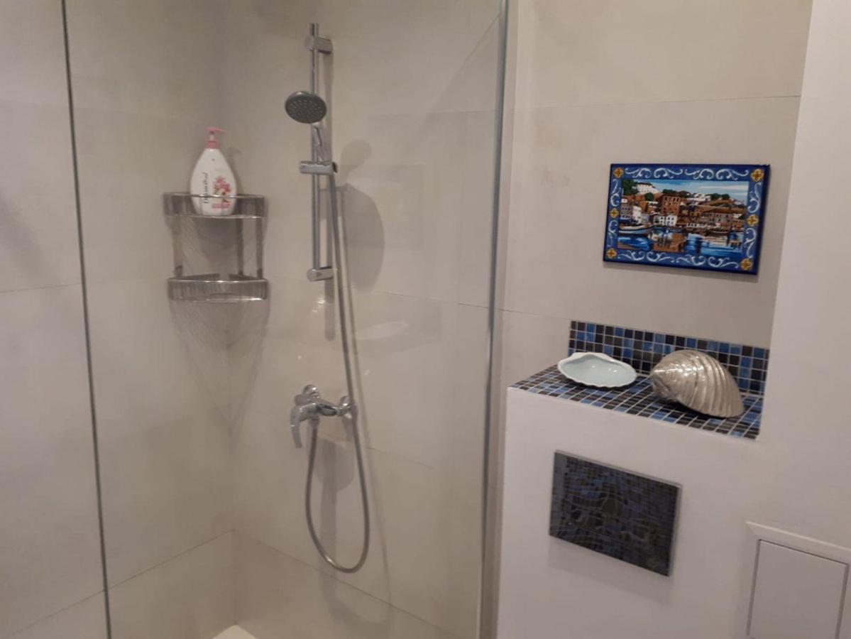 Obzor Tatyana Apartaments Bonjour Εξωτερικό φωτογραφία
